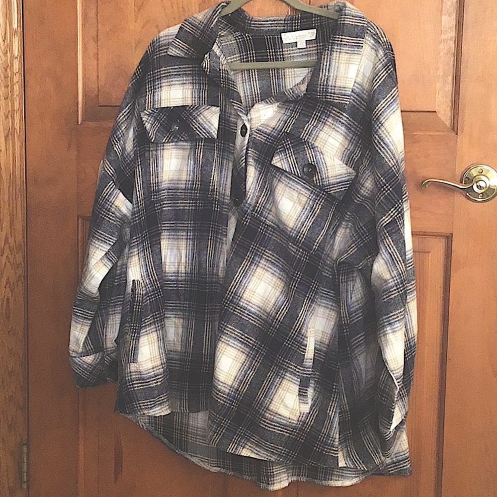 Suzanne Betro Weekend Light Blue & Cream Plaid Pocket Button-Up Shacket Size 3X